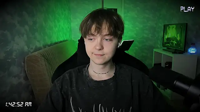 Snapshot of charonbaby1 chatting on October 2025 10:40:02 PM charonbaby1 online show from October 2025 10:40:02 PM