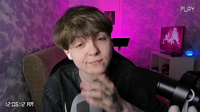 Snapshot of charonbaby1 chatting on October 2025 09:04:02 PM charonbaby1 online show from October 2025 09:04:02 PM