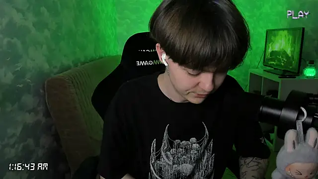 Snapshot of charonbaby1 chatting on October 2025 10:17:02 PM charonbaby1 online show from October 2025 10:17:02 PM