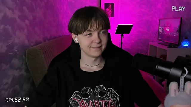 Snapshot of charonbaby1 chatting on October 2025 10:15:01 PM charonbaby1 online show from October 2025 10:15:01 PM