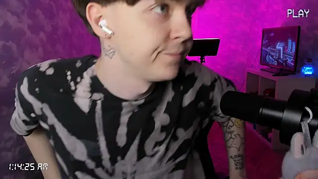 Snapshot of charonbaby1 chatting on October 2025 10:14:02 PM charonbaby1 online show from October 2025 10:14:02 PM