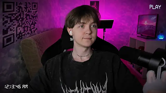 Snapshot of charonbaby1 chatting on November 2025 09:14:01 PM charonbaby1 online show from November 2025 09:14:01 PM