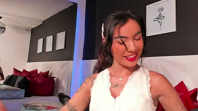 Snapshot of scarlet_castro chatting on October 2025 04:35:02 PM scarlet castro online show from October 2025 04:35:02 PM