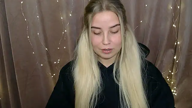 KristyHoney online show from December 2024 10:02:01 AM