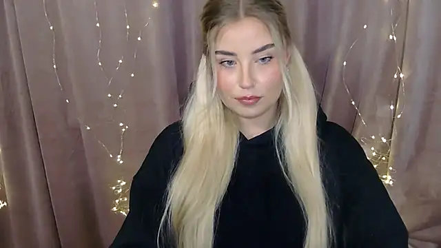 KristyHoney online show from December 2024 10:37:01 PM