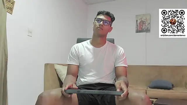 Darren hot2 online show from January 2025 07:29:01 PM