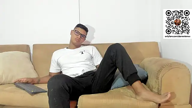 Darren hot2 online show from February 2025 09:26:02 PM