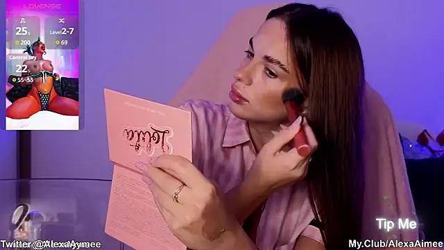 Snapshot of AlexaAimee chatting on October 2025 07:56:01 PM AlexaAimee online show from October 2025 07:56:01 PM