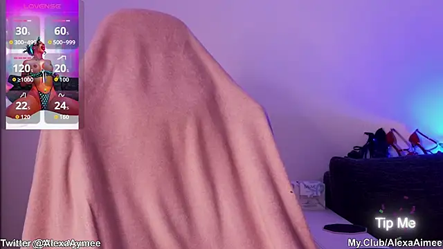 Snapshot of AlexaAimee chatting on October 2025 11:59:01 PM AlexaAimee online show from October 2025 11:59:01 PM