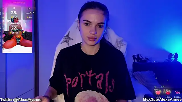 Snapshot of AlexaAimee chatting on November 2025 09:40:01 AM AlexaAimee online show from November 2025 09:40:01 AM