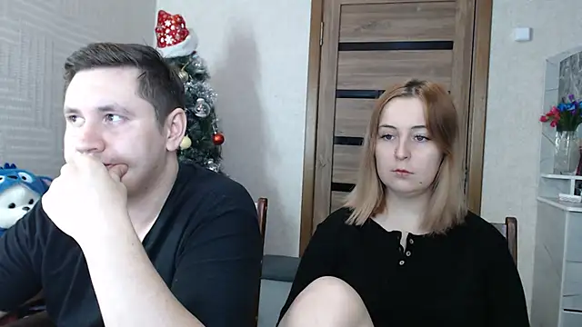 Kristy-Max online show from December 2024 04:06:01 PM
