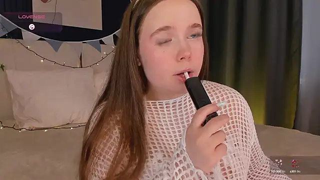 SunnyRisha online show from March 2025 08:42:02 AM