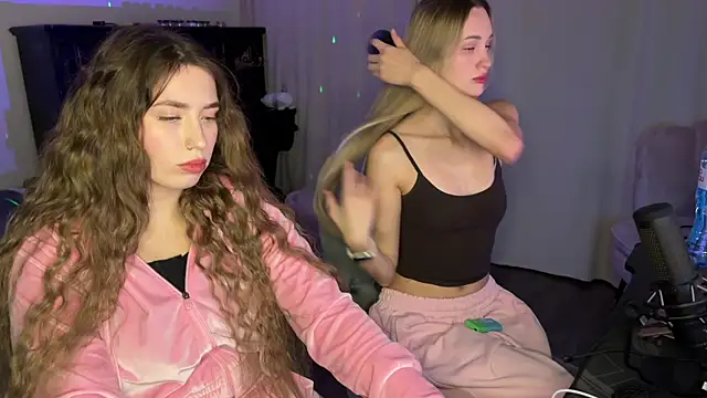 Snapshot of urmissalice chatting on October 2025 04:16:01 PM urmissalice online show from October 2025 04:16:01 PM