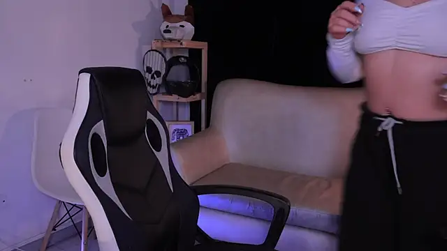 Snapshot of ashleyvalirya chatting on October 2025 04:04:02 AM ashleyvalirya online show from October 2025 04:04:02 AM