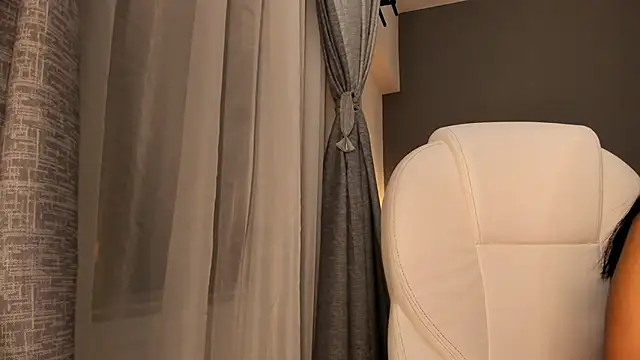 Snapshot of Giovanna_oliveira chatting on October 2025 05:55:02 AM Giovanna oliveira online show from October 2025 05:55:02 AM