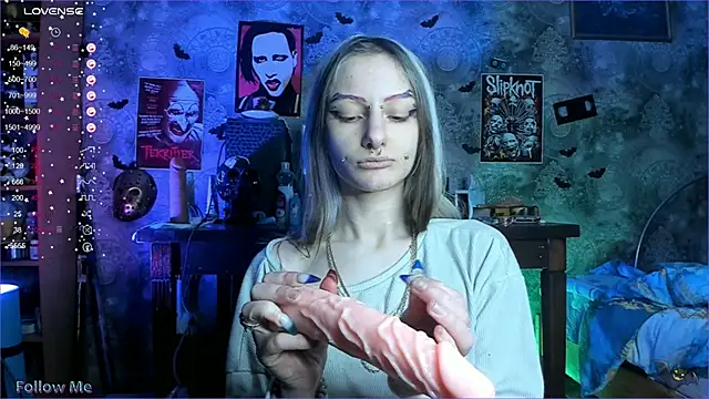 Snapshot of KuromiRacer_ chatting on March 2025 09:54:02 PM KuromiRacer  online show from March 2025 09:54:02 PM