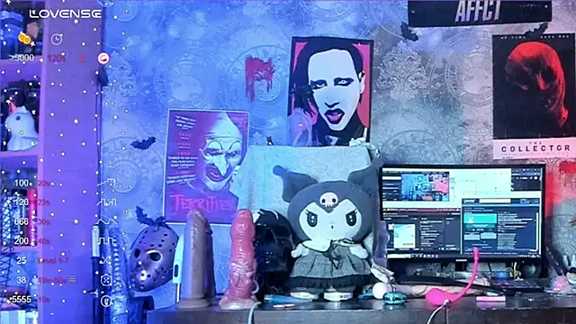 Snapshot of KuromiRacer_ chatting on September 2025 12:21:01 AM KuromiRacer  online show from September 2025 12:21:01 AM