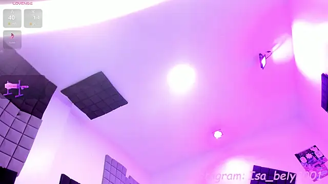 Snapshot of Isa_belly chatting on January 2025 07:30:01 AM Isa belly online show from January 2025 07:30:01 AM