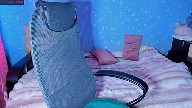 Snapshot of Traneba chatting on October 2025 09:24:01 AM Traneba online show from October 2025 09:24:01 AM