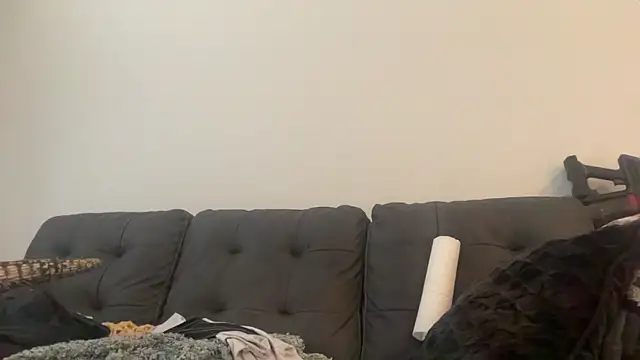 RavenRayyy online show from November 2025 04:07:01 PM