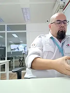 SoloHernan online show from December 2024 10:46:02 PM