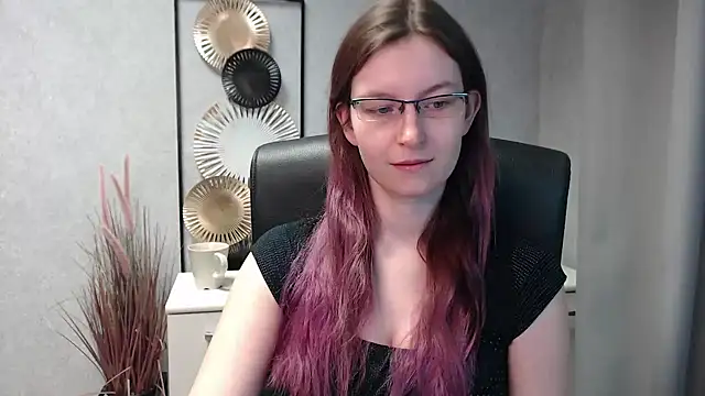 emmaxDelight online show from December 2024 06:41:01 AM