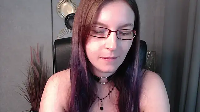 emmaxDelight online show from December 2024 04:38:02 PM