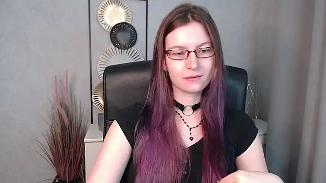 emmaxDelight online show from December 2024 06:34:01 AM