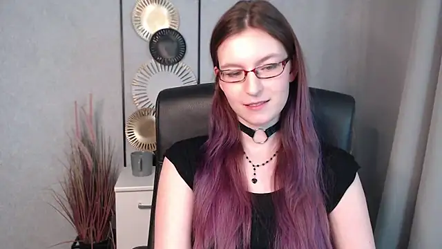 emmaxDelight online show from December 2024 09:30:02 AM