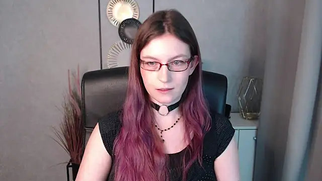 emmaxDelight online show from December 2024 09:31:02 AM