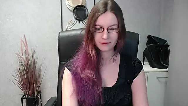 emmaxDelight online show from February 2025 06:37:02 AM