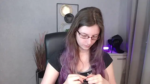 emmaxDelight online show from September 2025 05:31:01 AM