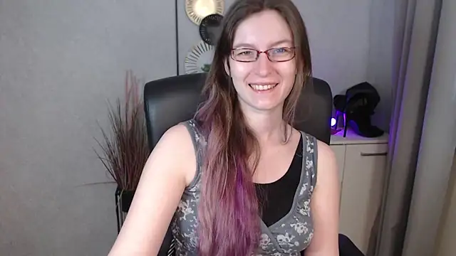 emmaxDelight online show from September 2025 06:17:01 AM