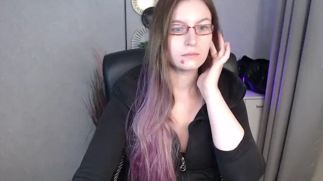 emmaxDelight online show from October 2025 05:25:01 AM