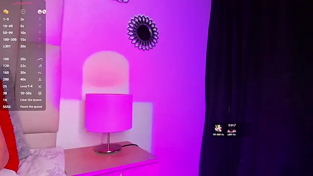 Snapshot of Mia_ross16 chatting on January 2025 01:17:01 AM Mia ross16 online show from January 2025 01:17:01 AM