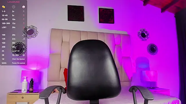 Snapshot of Mia_ross16 chatting on January 2025 07:24:01 PM Mia ross16 online show from January 2025 07:24:01 PM