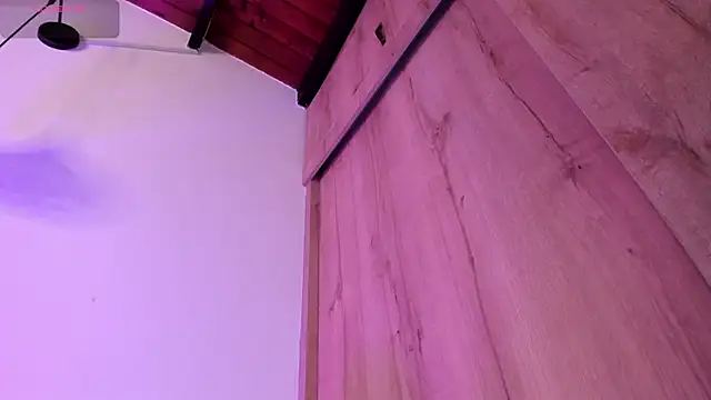 Snapshot of Mia_ross16 chatting on March 2025 10:48:02 PM Mia ross16 online show from March 2025 10:48:02 PM