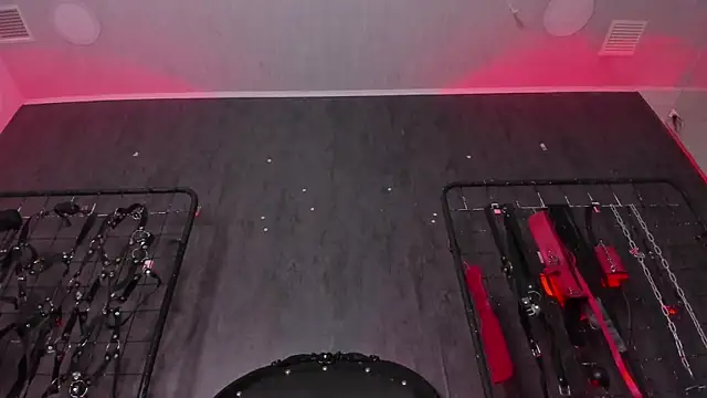 Snapshot of Carolina_Arias chatting on October 2025 03:23:02 PM Carolina Arias online show from October 2025 03:23:02 PM