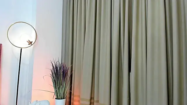 CarolineMillerr online show from February 2025 12:01:02 PM