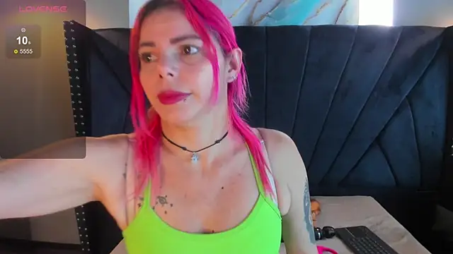 NIKI SANTANA online show from October 2025 03:46:02 AM