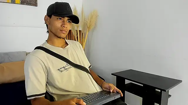 zander 2120 online show from September 2025 01:15:02 PM