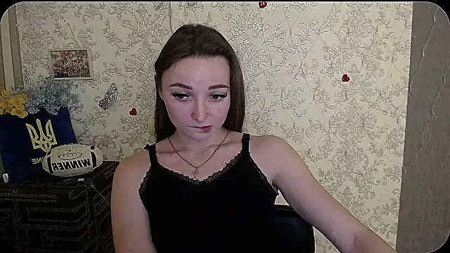  Barbie Kiss  online show from December 2024 12:33:01 PM