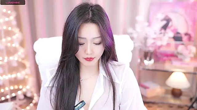 Snapshot of YINGTao-168 chatting on February 2025 02:01:01 PM YINGTao-168 online show from February 2025 02:01:01 PM