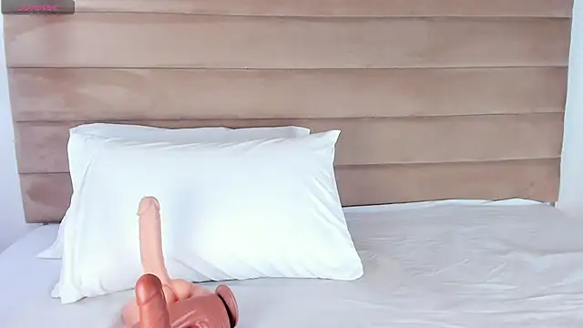 IsabellaJonns online show from February 2025 04:22:02 AM