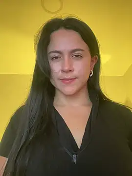 CoralineKam1 online show from February 2025 09:37:02 PM