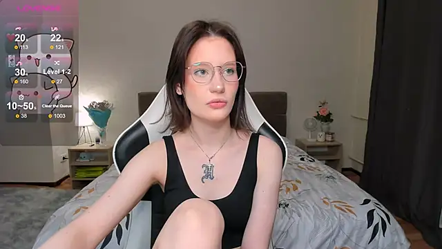 DearLia online show from February 2025 10:20:01 PM