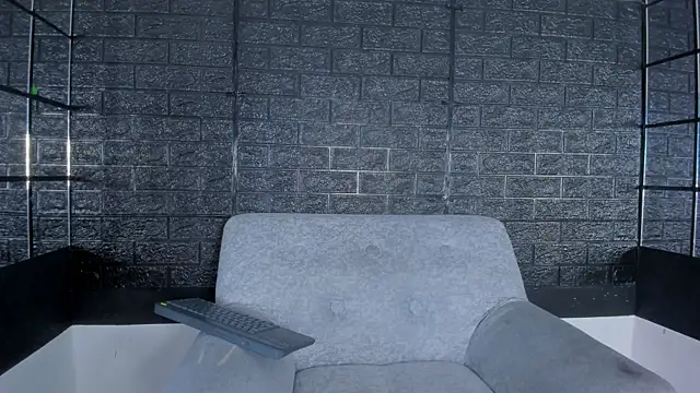 Hanna lens online show from October 2025 06:54:01 PM