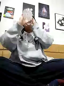 VenussTits97 online show from October 2025 04:17:01 PM