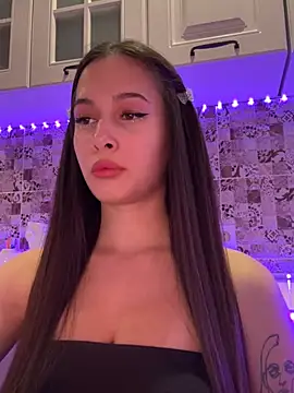 EricaWalls online show from December 2024 09:04:02 PM