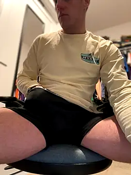 PeytonJohnn online show from November 2025 05:56:01 PM